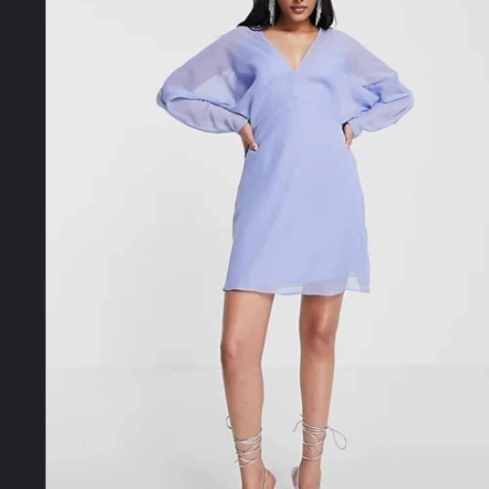 🎊  ASOS DESIGN soft batwing mini dress US 6